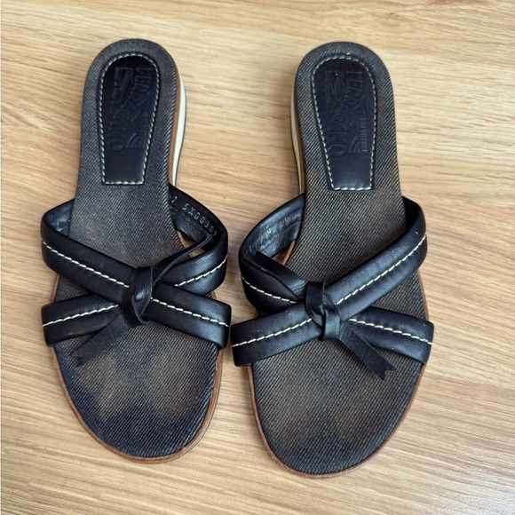 SALVATORE FERRAGAMO Slip On Sandals Size 6 B VGUC - Picture 1 of 5
